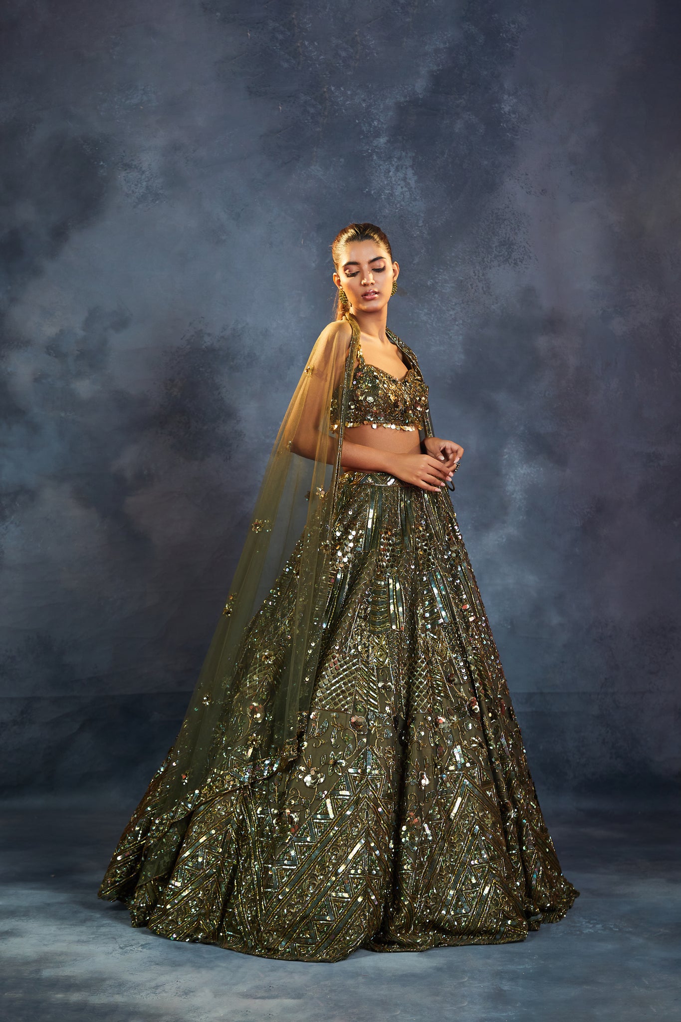 Kapda Dori _Lehenga_Olive